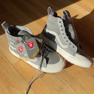 NEW- Vans Gray Sk8-Hi MTE (men’s 8.5, women’s 10)